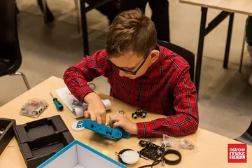 Zajęcia z robotyki w MDK (zdjęcia)