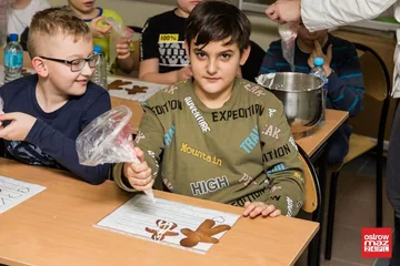 Zimowe półkolonie z MOSiR (zdjęcia)