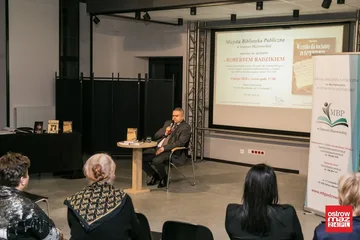 Robert Radzik gościem ostrowskiej biblioteki (zdjęcia, wideo)