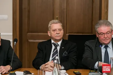 Radni powiatu z większymi dietami (zdjęcia, wideo)