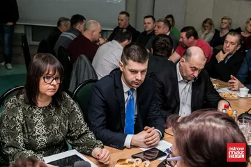 Gmina Ostrów Mazowiecka zbankrutuje? Zamknięto trzy szkoły (zdjęcia, wideo)