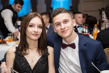 Poloneza czas zacząć - studniówka Ekonomika (zdjęcia, wideo)