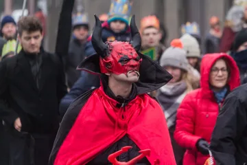 Trzech Króli, anioły i demony - zobacz jak wyglądał Orszak Trzech Króli w Ostrowi Mazowieckiej (zdjęcia, wideo)