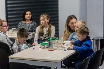 Świąteczne warsztaty w ostrowskiej bibliotece (zdjęcia)