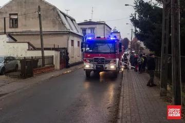 Pożar w byłej szkole przy ulicy Partyzantów (zdjęcia)