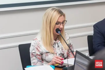 Powiat pokrył dług ostrowskiego szpitala (zdjęcia, wideo)