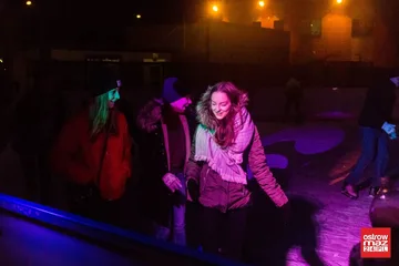 Disco-lodowisko w Ostrowi Mazowieckiej (zdjęcia, wideo)