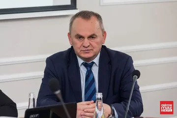 Sesja rady powiatu z żałobą w tle (zdjęcia, wideo)