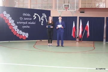 Święto niepodległości w małkińskim Staszicu (zdjęcia)