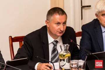 Radni miasta podnieśli podatki od nieruchomości i środków transportu (zdjęcia, wideo)