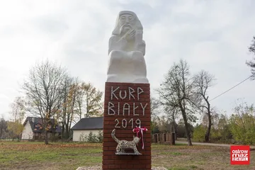 Odsłonięto pomnik Kurpia Białego w Nowej Osuchowej (zdjęcia)