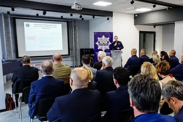 Debata społeczna z policjantami (zdjęcia)