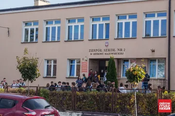Uczniowie "Ekonomika" protestowali (zdjęcia)