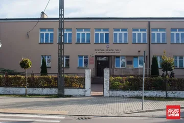 Uczniowie "Ekonomika" protestowali (zdjęcia)
