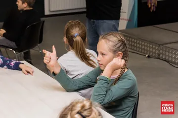 Noc eksperymentów z biblioteką za nami (zdjęcia)