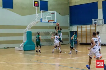 Minimalna porażka Sokoła z Żubrami (zdjęcia, wideo)