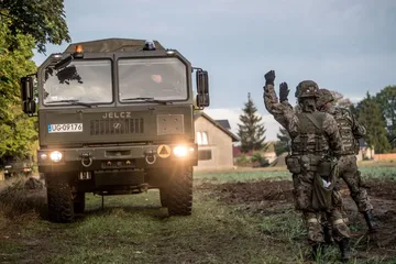 Żołnierze mazowieckiej brygady wychodzą poza poligony (zdjęcia)