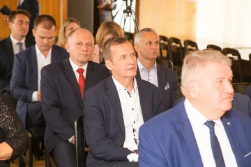 Miliony na budowę dróg w mieście i powiecie (zdjęcia)
