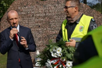 Motocykliści z grupy Stajnia pamiętali o bohaterach (zdjęcia)