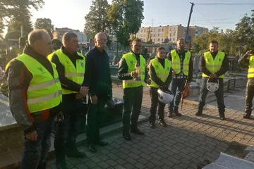 Motocykliści z grupy Stajnia pamiętali o bohaterach (zdjęcia)