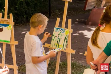 Warsztaty malarskie z Arturem Sobotką (zdjęcia)