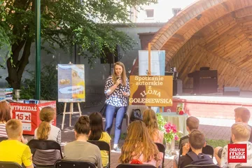 Piknik z książką: letni ogród biblioteki tętnił życiem (zdjęcia, wideo)