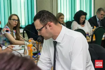 Wójt Waldemar Brzostek z absolutorium (zdjęcia, wideo)