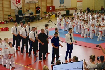Worek medali ostrowskich karateków (zdjęcia)
