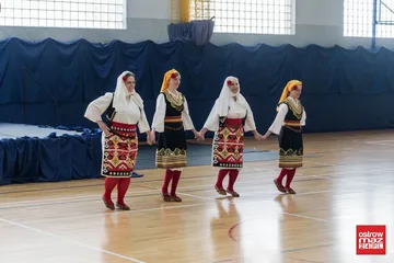 Zespoły folklorystyczne i maraton zumby w Wąsewie (zdjęcia, wideo)