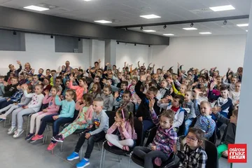 "Nadchodzi Pippi" - spektakl interaktywny dla dzieci (zdjęcia, wideo)