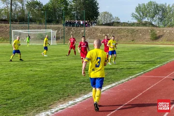 Piłkarski hit w Wąsewie dla Narwi (zdjęcia, wideo)