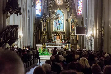 Święcenie pokarmów w ostrowskich parafiach (zdjęcia)