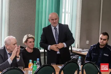 Podjęli szereg uchwał i przyjęli wiele sprawozdań. Sesja rady gminy Ostrów Mazowiecka (zdjęcia, wideo)