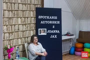"Bardzo lubię pisać". Spotkanie autorskie z Joanną Jax (zdjęcia, wideo)