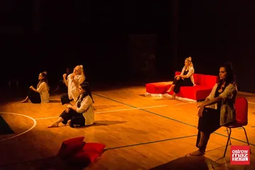 "Aż Kobieta". Autorski spektakl Marty Molskiej (zdjęcia, wideo)