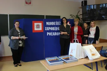 "Młodzież zapobiega pożarom". Miejskie eliminacje turnieju wiedzy pożarniczej (zdjęcia)