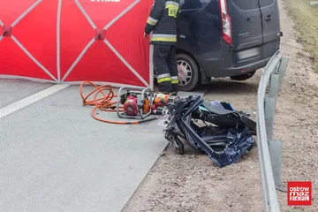 Nie żyje 40-letni mieszkaniec powiatu ostrowskiego. Szczegóły wypadku na S8 (zdjęcia)