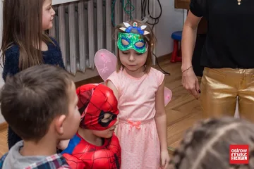 Bal maskowy w ostrowskiej bibliotece (zdjęcia, wideo)