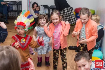 Bal maskowy w ostrowskiej bibliotece (zdjęcia, wideo)