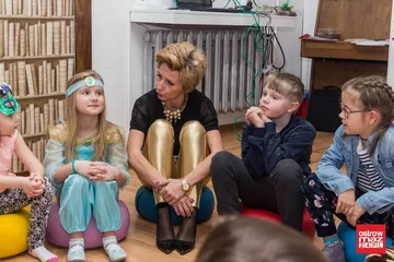 Bal maskowy w ostrowskiej bibliotece (zdjęcia, wideo)