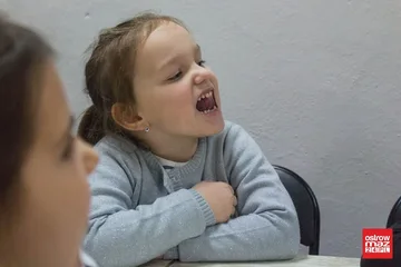 Ćwiczenia i zabawy logopedyczne w bibliotece (zdjęcia, wideo)