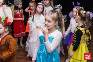 Bal karnawałowy dla dzieci w MDK (zdjęcia, wideo)