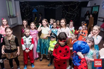Bal karnawałowy dla dzieci w MDK (zdjęcia, wideo)
