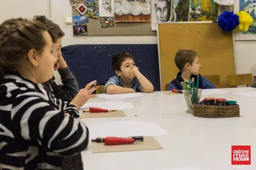Feryjne spotkanie z grafiką warsztatową (zdjęcia)