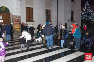 Stop nienawiści. Ostrów Mazowiecka uczciła pamięć zabitego prezydenta Gdańska (zdjęcia, wideo)
