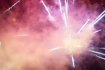 Zobacz pokaz fajerwerków w zwolnionym tempie (zdjęcia, wideo)