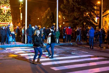 Mieszkańcy Ostrowi przywitali Nowy Rok (zdjęcia, wideo)