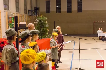 Powiatowa wigilia w Ostrowi Mazowieckiej (zdjęcia, wideo)