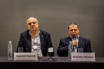 Debata o Piłsudskim (zdjęcia, wideo)