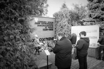 Uroczystość Wszystkich Świętych na ostrowskim cmentarzu (zdjęcia)